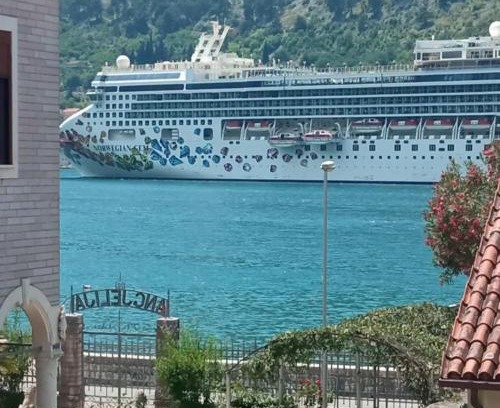 Kotor Apartment | Bubi