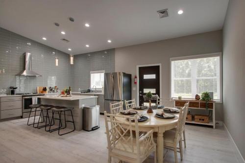 Mount Sterling House | Buckhorn Barndo &Nature Retreat-near SiloamSprings