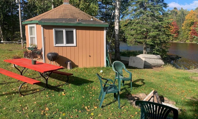 Winter Cabin | Bucktail Lodge Riverview Cabin on Barker Lake in Winter, Wisconsin