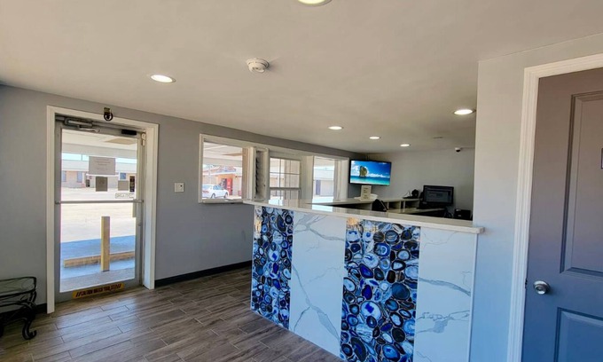 East Florence Hotel | Budget Inn & Suites