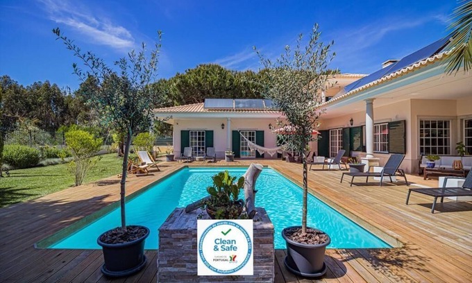 Fornos Villa | Buganvilias do Meco Guest House