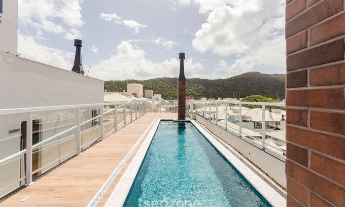Ingleses Norte Apartment | Building With Swimming Pool in Ingleses Norte - STN