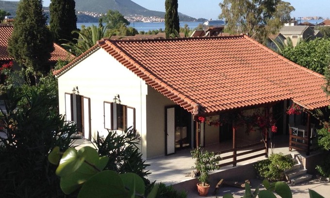 Gialova House | Bungalow Gialova