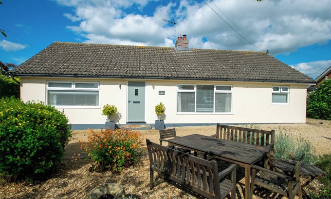 Stanhoe House | Bungalow In Stanhoe, Near Burnham Market, Norfolk.