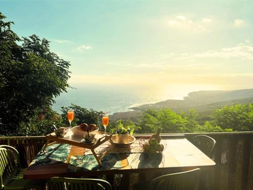 Saint-Leu House | Bungalow lumineux à Saint Leu proche de la mer avec piscine partagée