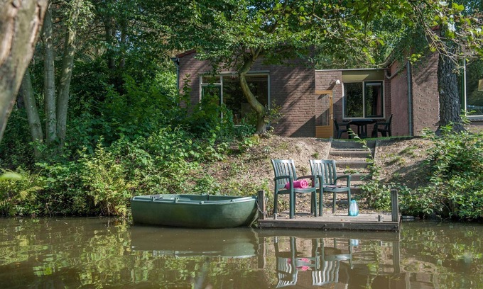 Municipality of Weert House | Bungalow on Weerterbergen Waterfront
