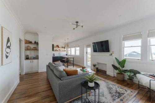 Burnie House | Burnie Retreat - Coastal Comfort Awaits