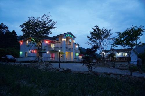 Buan House | Byeonsanbando Propose Pnesion