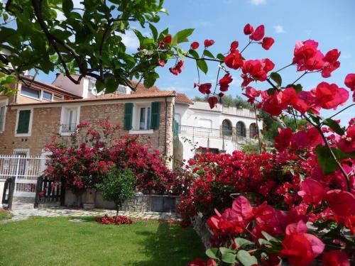San Bartolomeo al Mare House | Cà dei Conti