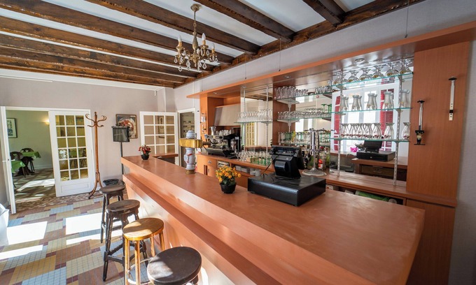 Plombieres-les-Bains Hotel | Céline hôtel le miridan