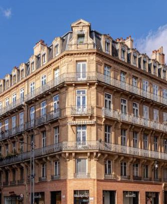 Victor Hugo District Apartment | Cœur Capitole 122m2- Clim - Parking - Ascenseur- Métro