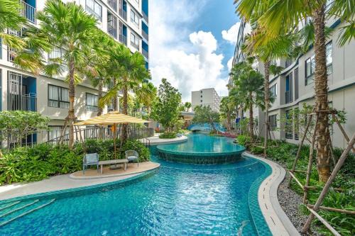 Kathu Apartment | C213 Fit Chill Condo with Pool and Gym