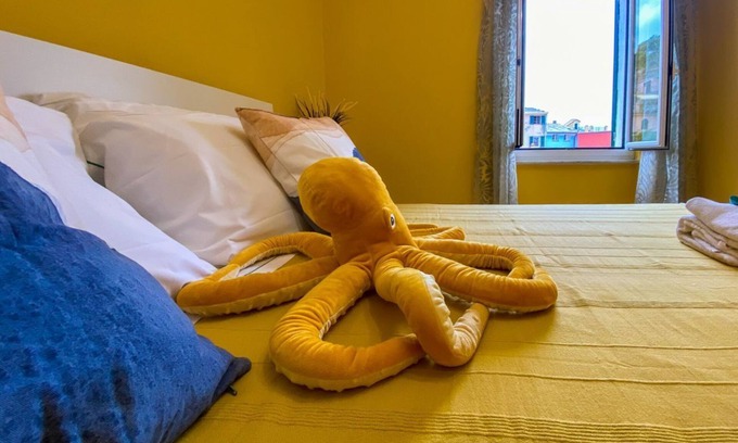 Vernazza Apartment | Ca' Bea with AC and Terrace