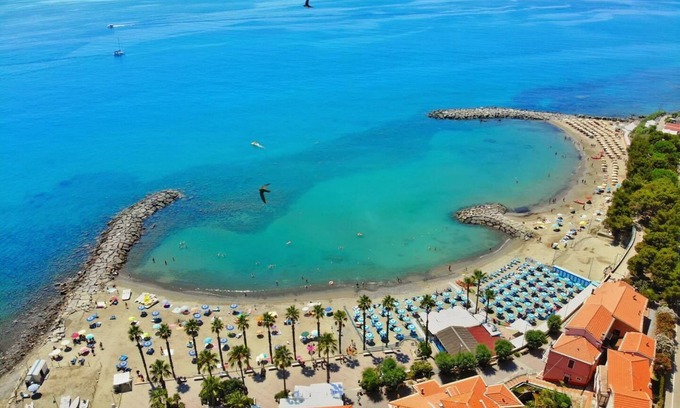 Civezza House | Ca Du Padre sleeps 6/7 This is a typical three story village house .