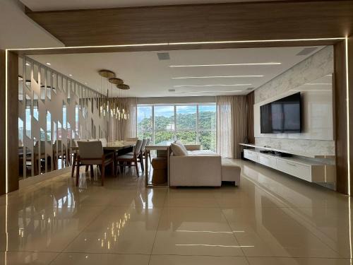 Pioneiros Apartment | CA02- 4 Suítes| Alto Padrão| 2 Vagas Garagem