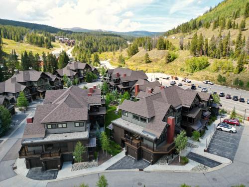 Copper Mountain Village House | Ca3202 The Cache Condo
