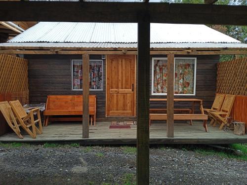 Pucon Apartment | Cabaña frente a la entrada de los ojos del caburgua