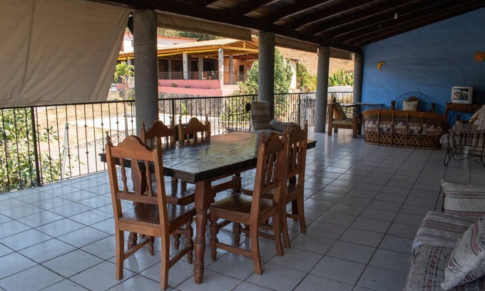 San Antonio Hotel | Cabaña Madalena