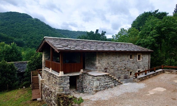 Vega de Pas Apartment | Cabaña Pasiega Castro Valnera