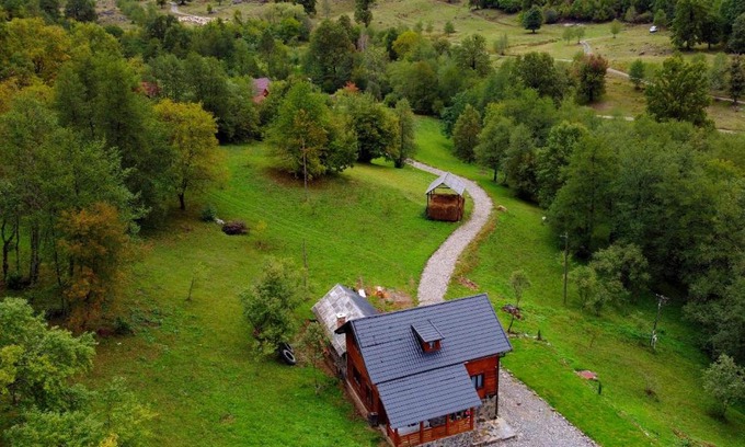 Giulesti House | Cabana Codrii Maramuresului