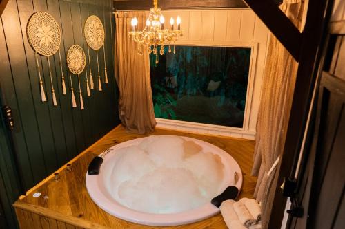 Benedito Novo Ski Chalet | Cabana Lake Side Refúgio Charmoso no Vale Europeu