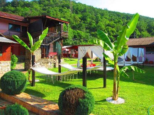 Eselnita Cabin | Cabana Ogradena