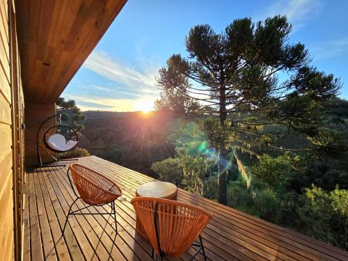 Urupema Apartment | Cabanas Alto Padrão com Jacuzzi, Lareira e cachoeira exclusiva