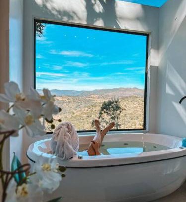 Urubici House | Cabanas e chalés Black BIRD Morro da Igreja com Banheira de hidromassagem