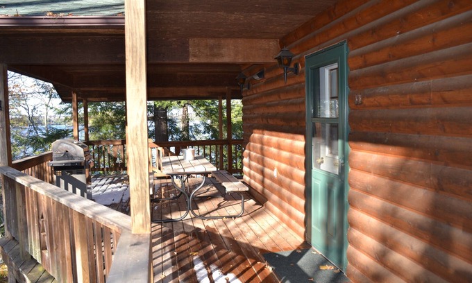Watersmeet Cabin | Cabin 11 on Cisco Chain of Lakes