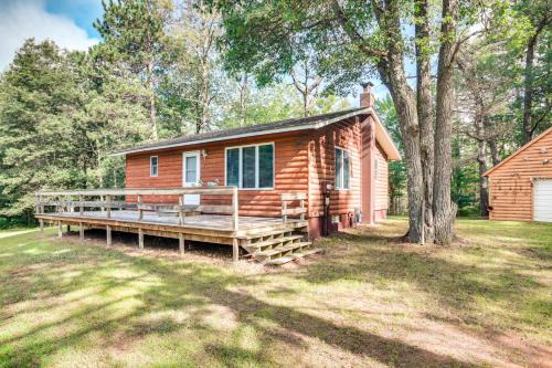 Boulder Junction House | Cabin in Boulder Junction with Fire Pit and Deck!