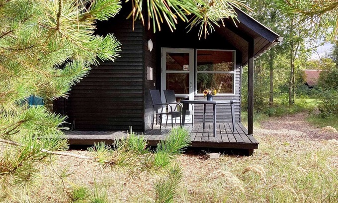 Pandrup House | Cabin in Camping Resort-shared Bathroom