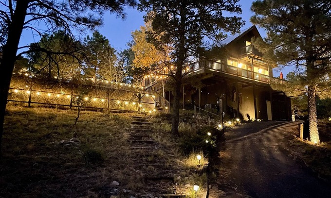 Ruidoso Cabin | Cabin in the treetops w/Hot Tub & Culinary Garden