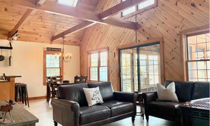 Harrison Cabin | Cabin on the Lake