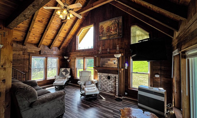 Mouth of Wilson Cabin | Cabin w/ Views/Pond/Foosball Table by Camp Cheerio