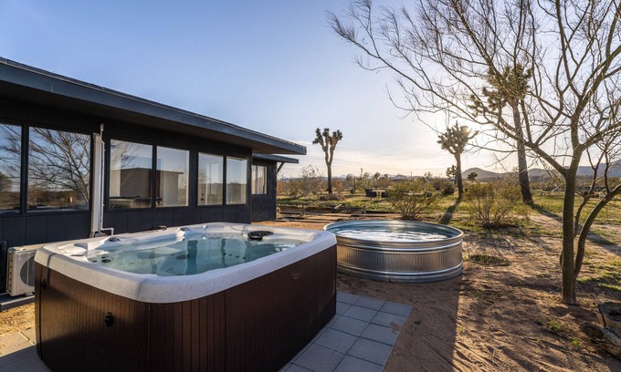 Yucca Valley House | Cacti Gardens with Hot Tub, Telescope and Pool for your enjoyment!
