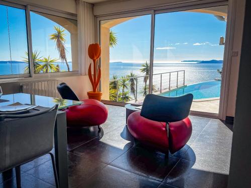 Le Rayol Villa | Cactus - Villa avec piscine, vue sublime, Salle de jeux - by TGB