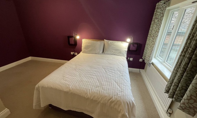 Berrington Hotel | Cadmore Lodge