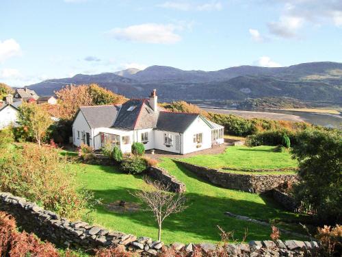 Fairbourne House | Cae-Fadog Fach