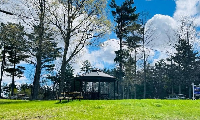 Calabogie Hotel | Calabogie Motor Inn