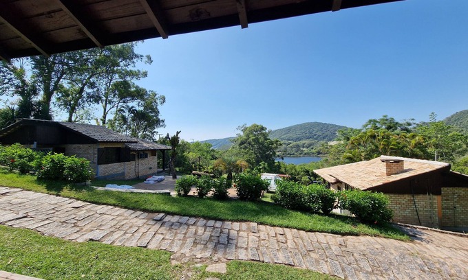 Praia do Rosa House | CalaRosa . Condomínio