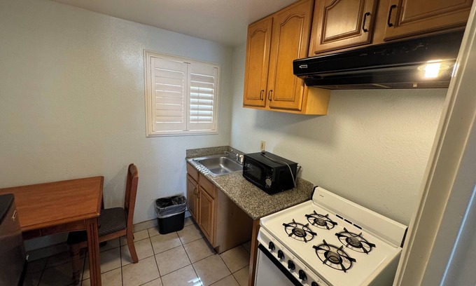 Vallejo Hotel | California Motel Vallejo Napa Valley