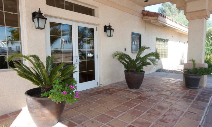 Calipatria Hotel | Calipatria Inn And Suites