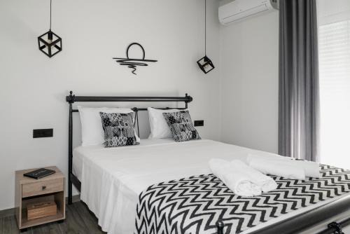 Rhodes Town Apartment | Calliope's Rhodes City Comfort