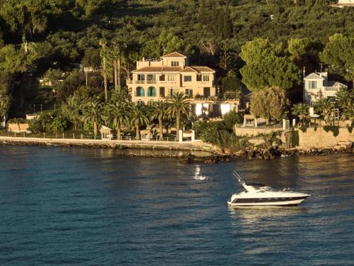 Amoudi Villa | Calypso Villas
