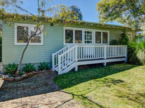 Hyams Beach House | Calypsos Cottage at Hyams Beach