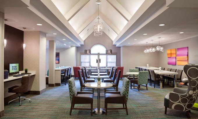 Mississauga Hotel | Cambridge Suites Mississauga