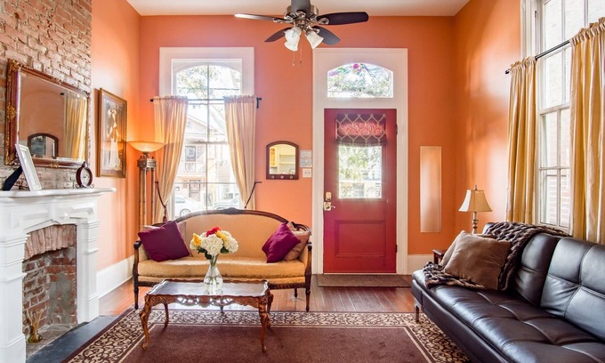 Faubourg Delassize Apartment | Camelback Guest House