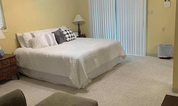 Harlingen Apartment | Camelot Village LLC