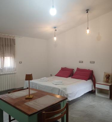 Ossi House | Camera Valeria