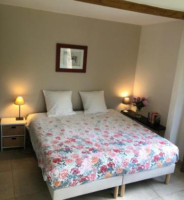 Pertuis Apartment | Campagne de Saint Clair
